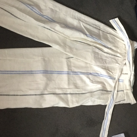 Ann Taylor cotton and spandex pant - Picture 1 of 3